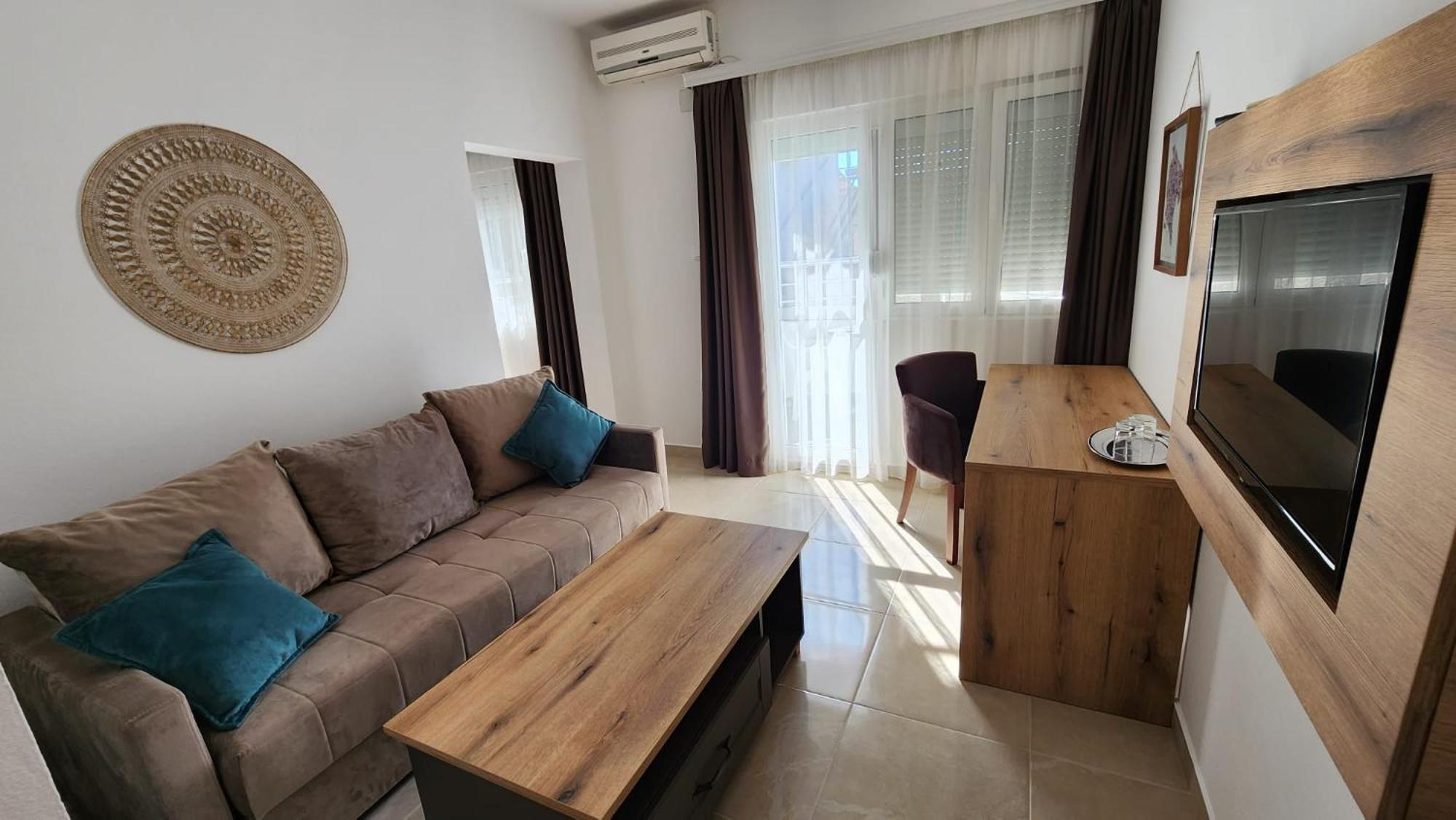 "House Muenster" Bed&Breakfast - Ulcinj Donji Stoj Rom bilde