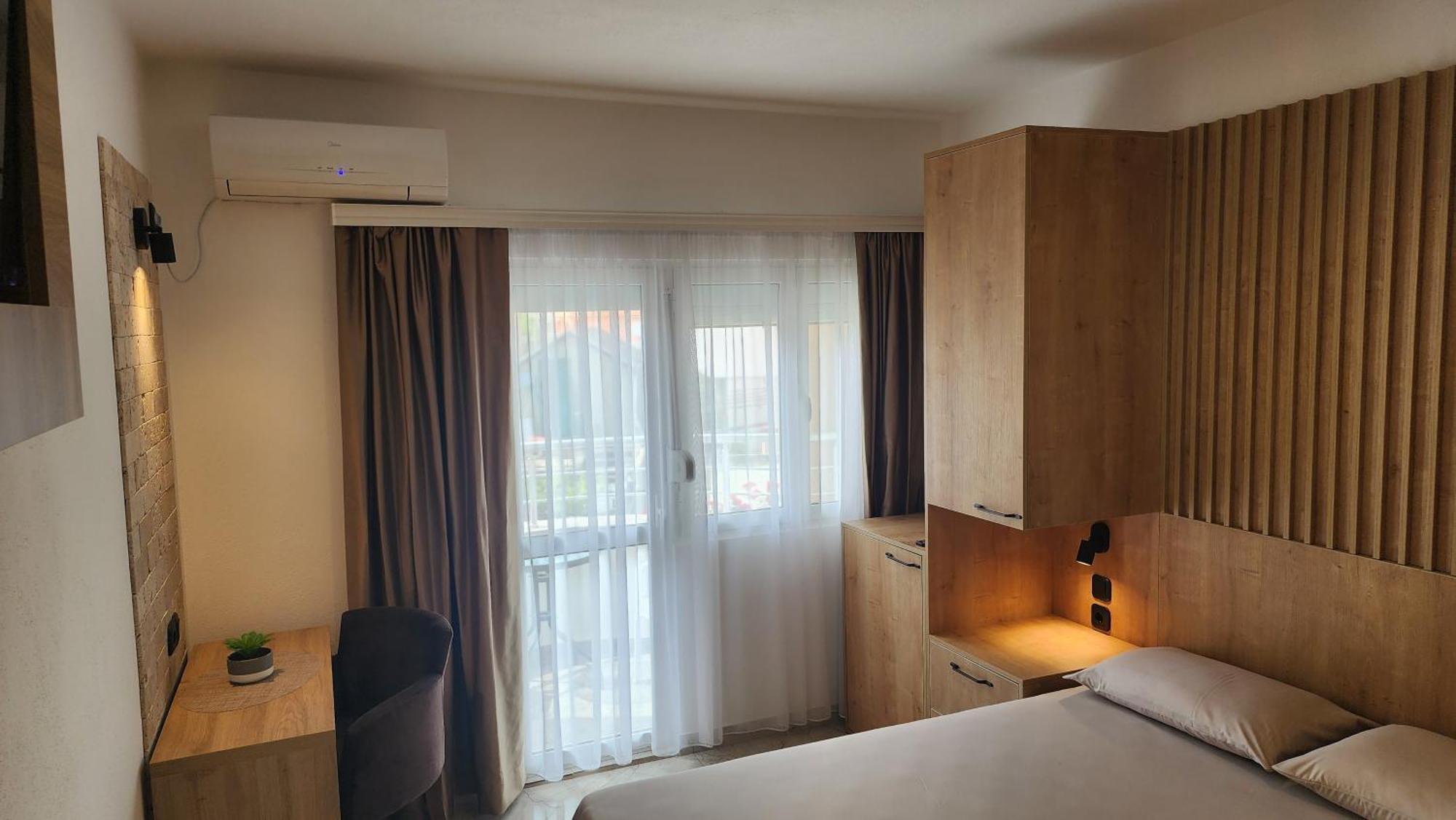"House Muenster" Bed&Breakfast - Ulcinj Donji Stoj Rom bilde