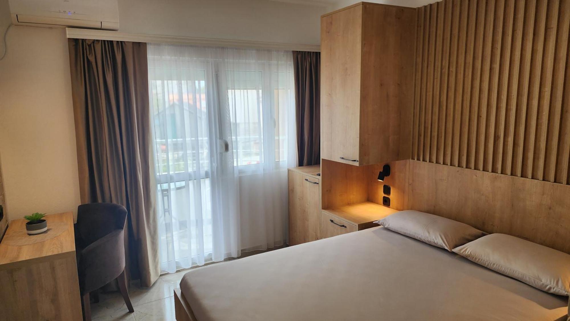 "House Muenster" Bed&Breakfast - Ulcinj Donji Stoj Rom bilde